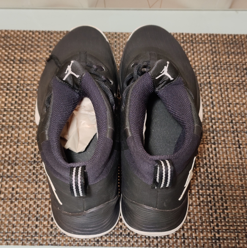 Jordan Fly 2 - Picture 3 of 6